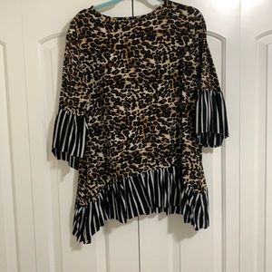 Cheetah black and white tunic top!